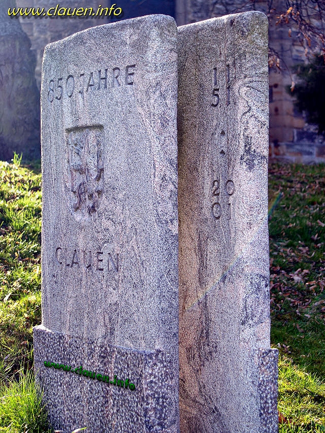 850 Jahre Clauen - Gedenksteine auf dem Kirchhgel   (aufgenommen am 06.04.2008)